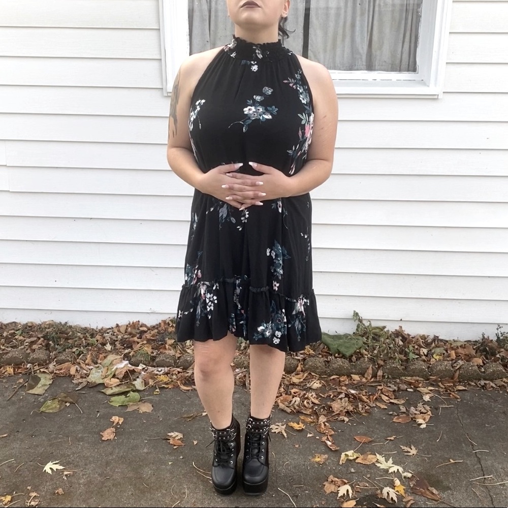 Xhileration Mock-Neck Floral Tunic Dress